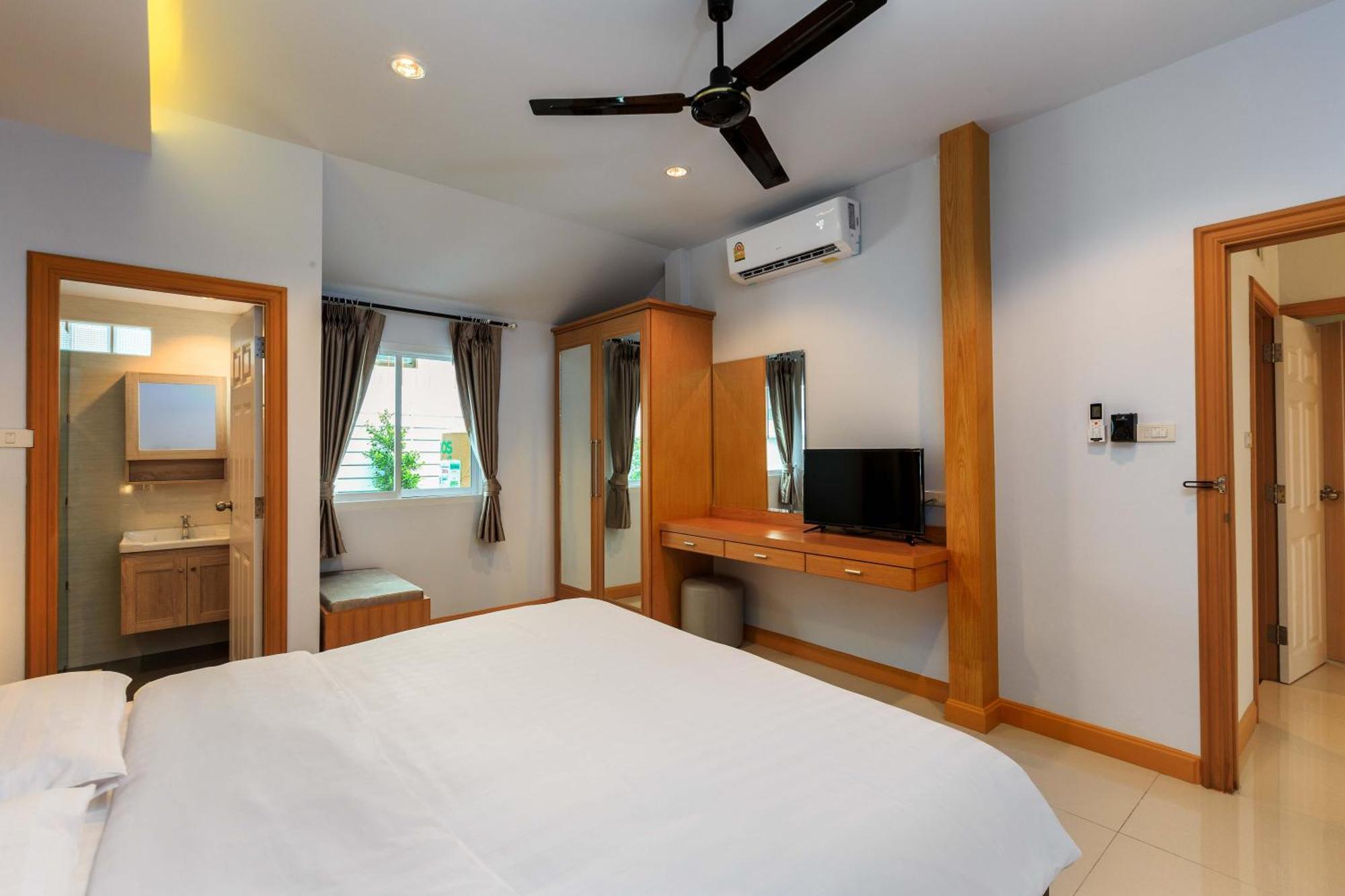 Private - Pool,sauna,snooker,bbq Villa